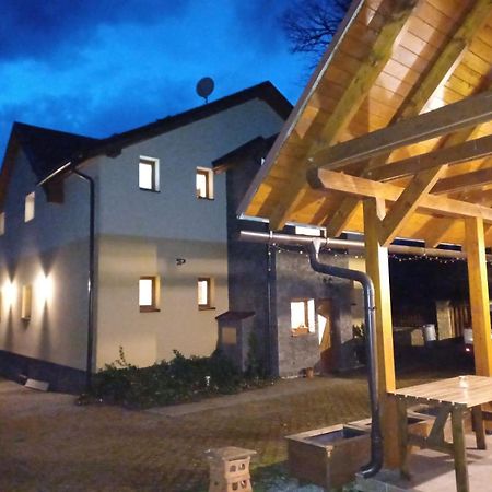 Vila Pohoda Javorniky S Rozlahlym Pozemkom Makov Ngoại thất bức ảnh
