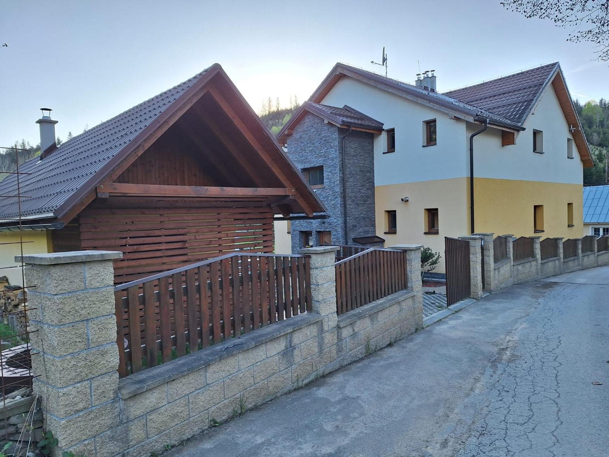 Vila Pohoda Javorniky S Rozlahlym Pozemkom Makov Ngoại thất bức ảnh